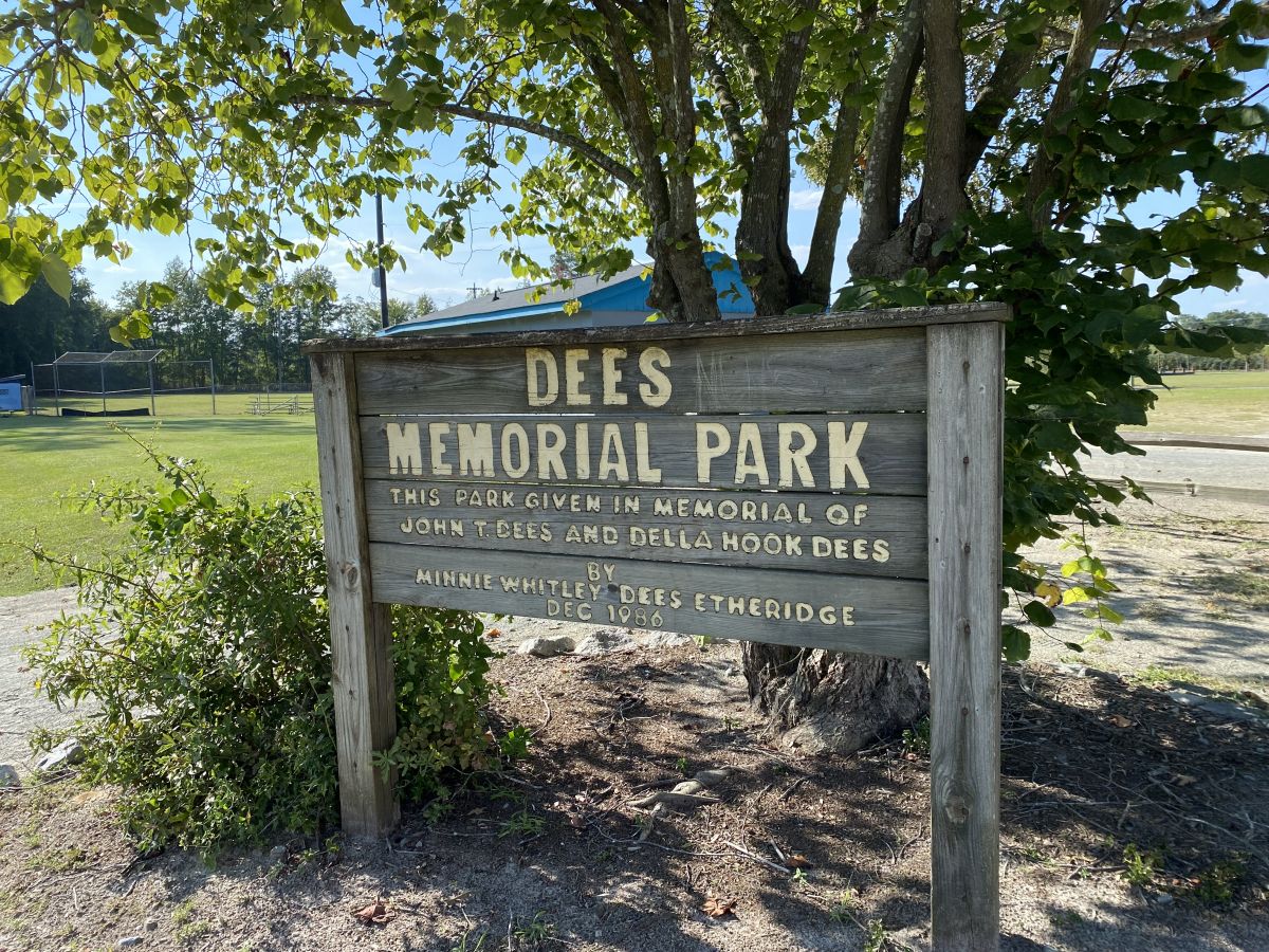 Dees Memorial Park Sign